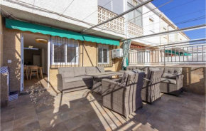 2 Bedroom Nice Apartment In Santa Pola